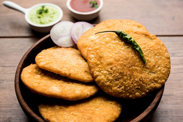 pyaaz kachori